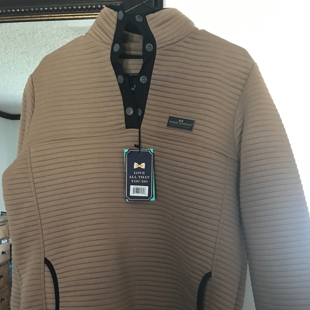 Simply Southern Quilted Pullover Size M